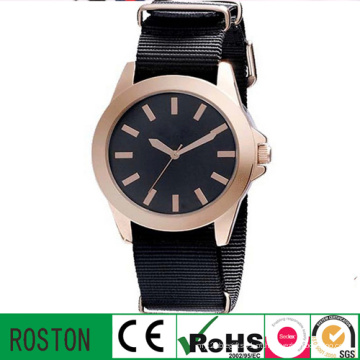 Homens Design Nylon Strap Men Sport Watch